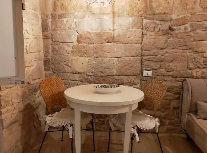 Vicolo Degli Archi 3* Trani